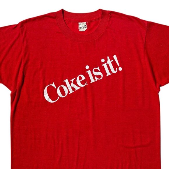 80s vintage Coke is it! Coca-cola t-shirt single stitch soda brand slogan. - Picture 2 of 7